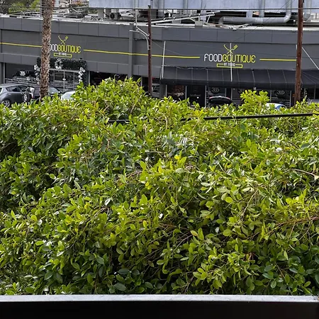 Апартаменты Modern 11 Private Kitchenette And Bathroom Лимасол