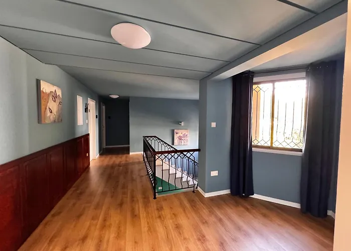 Modern 11 Private Kitchenette And Bathroom Daire